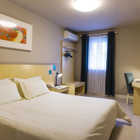 Jinjiang Inn Select Wuhan Guangfutun Metro Station Екстер'єр фото