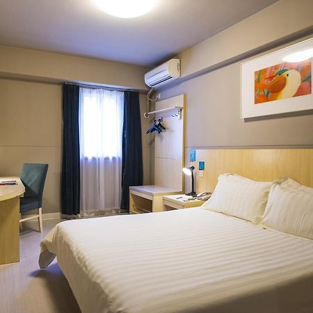 Jinjiang Inn Select Wuhan Guangfutun Metro Station Екстер'єр фото