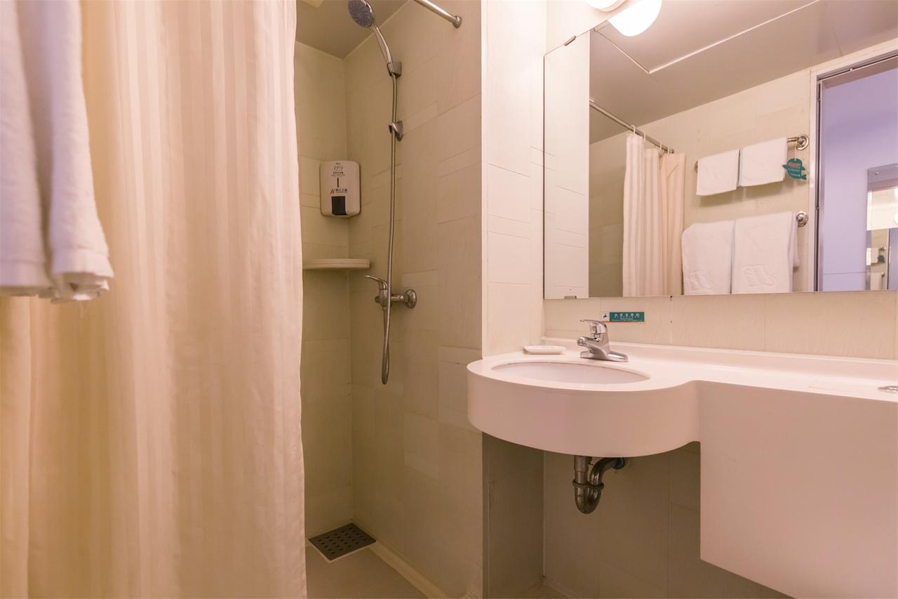 Jinjiang Inn Select Wuhan Guangfutun Metro Station Екстер'єр фото